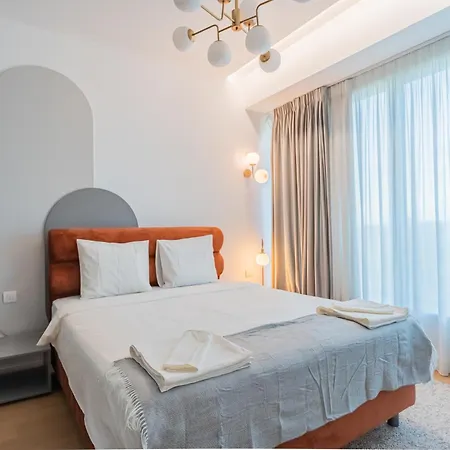 One Floreasca Luxurious Apartment - Panormaic City & Park Views 布加勒斯特 Exterior photo