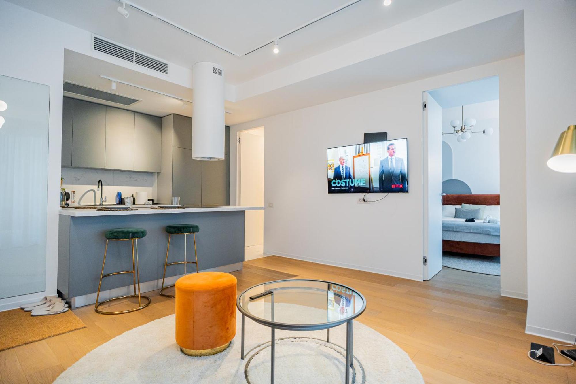 One Floreasca Luxurious - Panormaic & Park Views Apartment